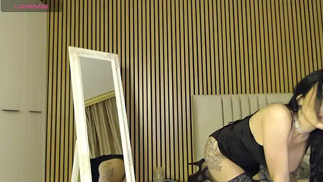 Halie May online show from 01/31/26, 07:34