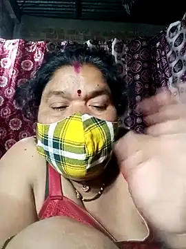 Snapshot of Hot_Falguni chatting on 02/14/25, 01:23 Hot Falguni online show from 02/14/25, 01:23