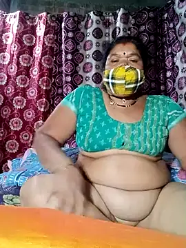 Snapshot of Hot_Falguni chatting on 02/17/25, 04:28 Hot Falguni online show from 02/17/25, 04:28