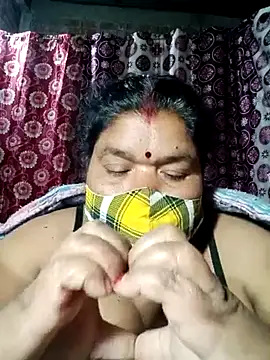 Snapshot of Hot_Falguni chatting on 02/18/25, 01:21 Hot Falguni online show from 02/18/25, 01:21