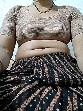 Snapshot of Hot_Falguni chatting on 10/21/25, 07:52 Hot Falguni online show from 10/21/25, 07:52