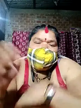 Snapshot of Hot_Falguni chatting on 02/19/25, 01:29 Hot Falguni online show from 02/19/25, 01:29
