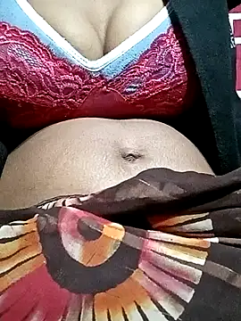 Snapshot of Hot_Falguni chatting on 03/22/25, 02:03 Hot Falguni online show from 03/22/25, 02:03