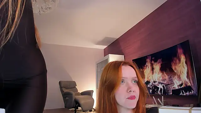 Snapshot of andrea_x_ chatting on 10/06/25, 09:21 andrea x online show from 10/06/25, 09:21