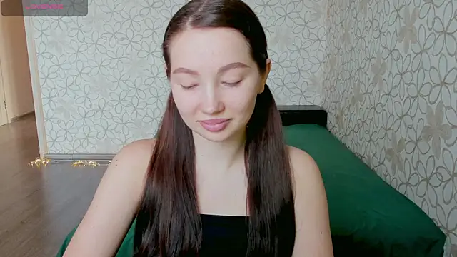 Lissa Cristal online show from 04/09/26, 08:42