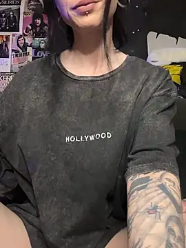 MissMidnightUK online show from 05/14/26, 11:13