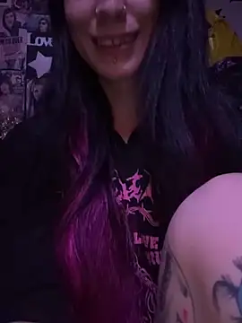 MissMidnightUK online show from 12/05/25, 06:17