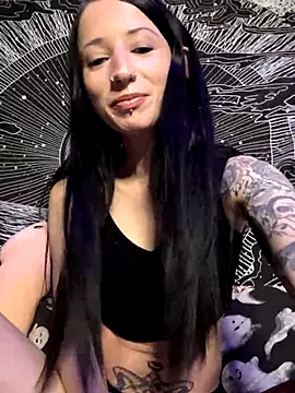 MissMidnightUK online show from 12/14/25, 10:26