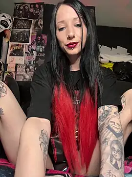 MissMidnightUK online show from 05/12/26, 11:44
