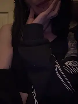 MissMidnightUK online show from 04/10/26, 10:39