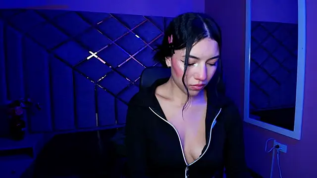 Poly Sasha  online show from 11/16/25, 04:17