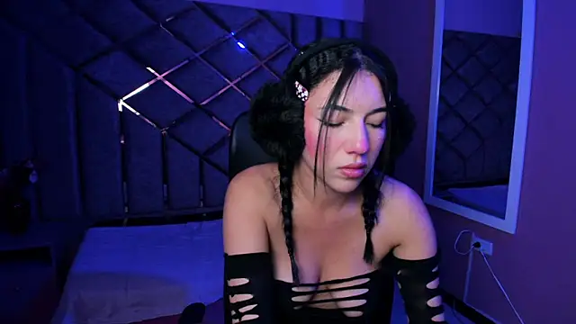 Poly Sasha  online show from 12/04/25, 03:49