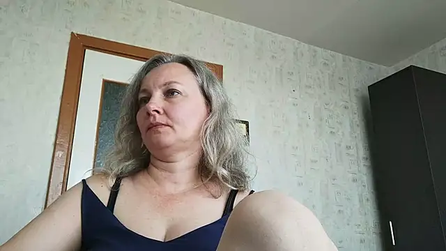 EdithManning online show from 07/18/26, 06:11