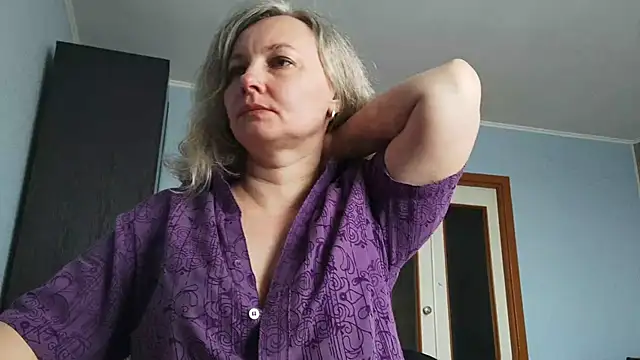 EdithManning online show from 03/19/26, 07:41