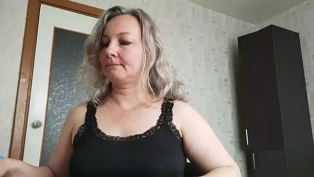 EdithManning online show from 07/19/26, 06:22