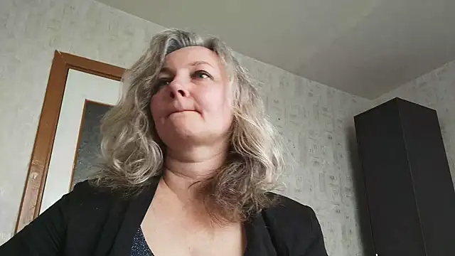EdithManning online show from 06/02/26, 07:41