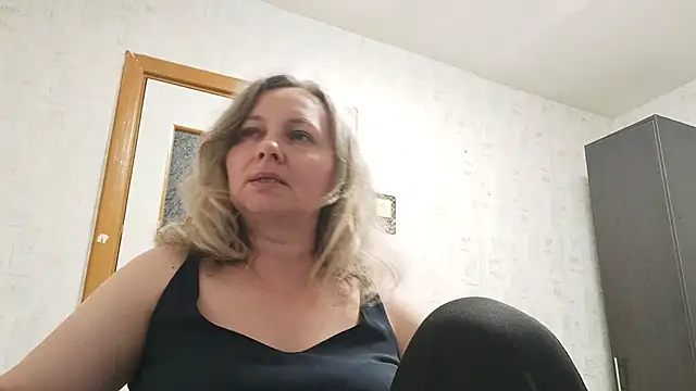 EdithManning online show from 05/23/26, 06:29