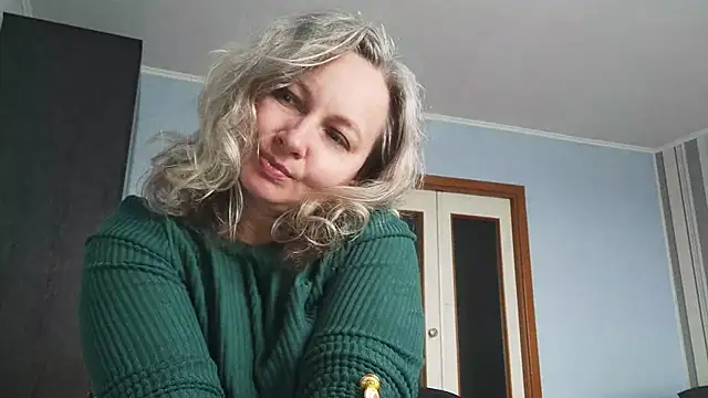 EdithManning online show from 04/25/26, 06:49