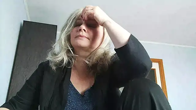 EdithManning online show from 03/11/26, 12:43