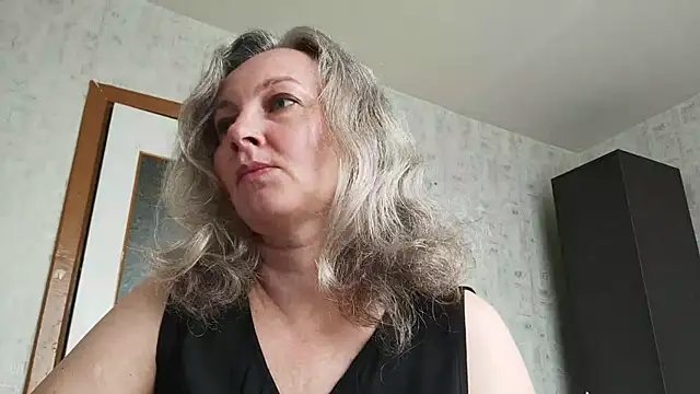 EdithManning online show from 05/12/26, 07:05