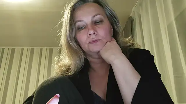 EdithManning online show from 03/12/26, 06:01