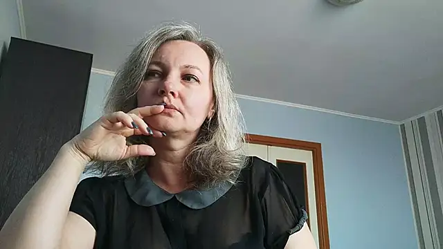 EdithManning online show from 03/21/26, 06:36