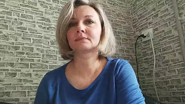 Snapshot of EdithManning chatting on 03/06/25, 06:19 EdithManning online show from 03/06/25, 06:19