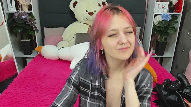 Snapshot of MiaKarlos chatting on 11/28/25, 02:01 MiaKarlos online show from 11/28/25, 02:01