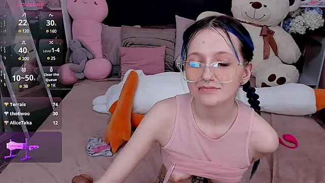 Snapshot of MiaKarlos chatting on 03/22/25, 07:15 MiaKarlos online show from 03/22/25, 07:15