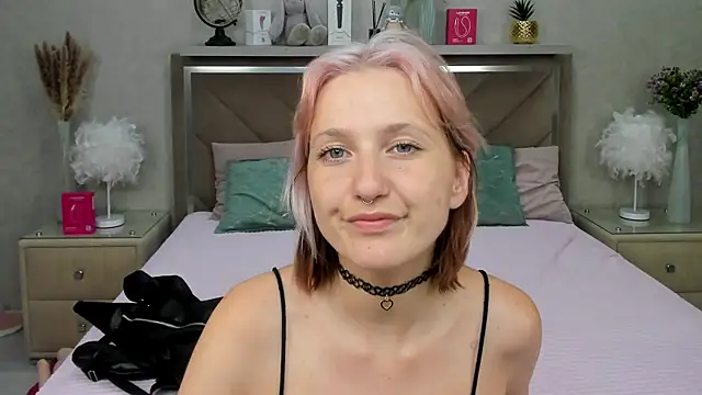 MiaKarlos online show from 07/15/26, 01:12
