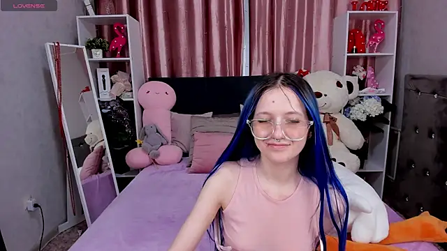 Snapshot of MiaKarlos chatting on 03/22/25, 01:11 MiaKarlos online show from 03/22/25, 01:11