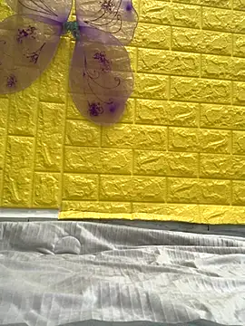 abyusif101099 online show from 11/30/25, 07:53