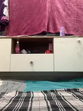 abyusif101099 online show from 02/27/26, 08:52