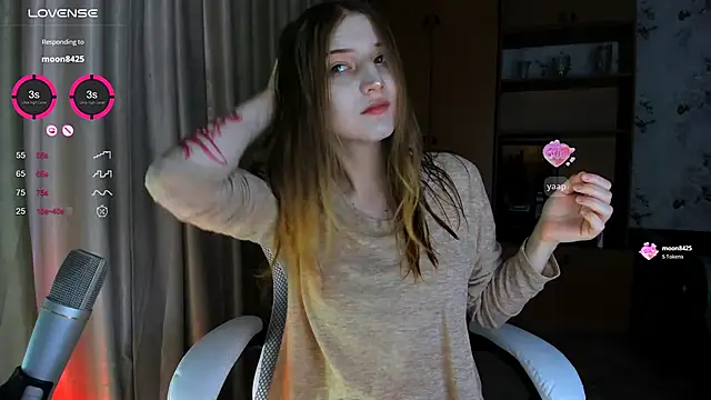 princessaalicc online show from 12/15/25, 12:22