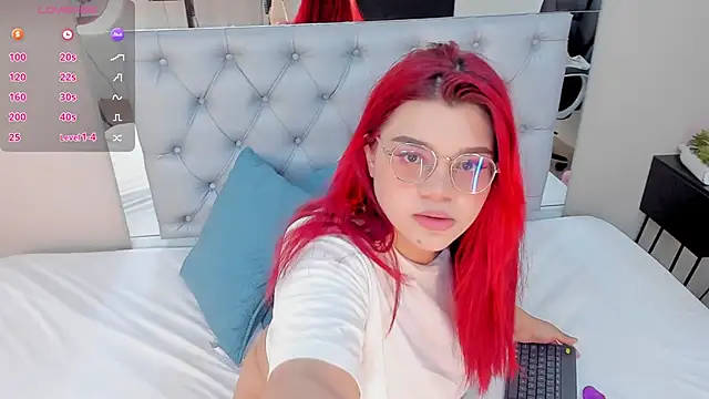 Snapshot of Osiris_rusos chatting on 12/28/24, 10:58 Osiris rusos online show from 12/28/24, 10:58