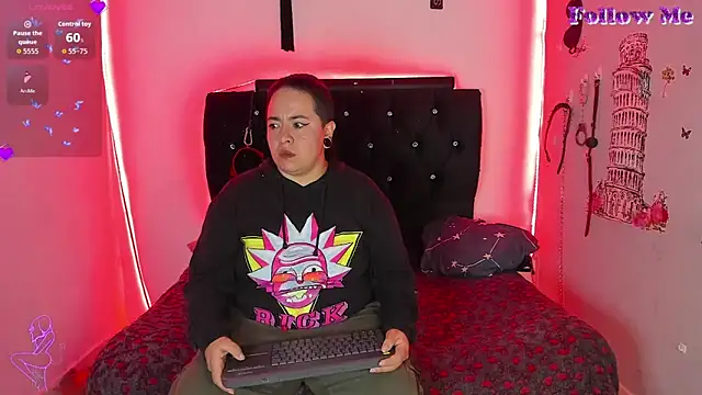 katieeandsharonn online show from 03/11/26, 01:38