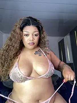 Snapshot of Naughty-Mel chatting on 10/20/25, 06:15 Naughty-Mel online show from 10/20/25, 06:15