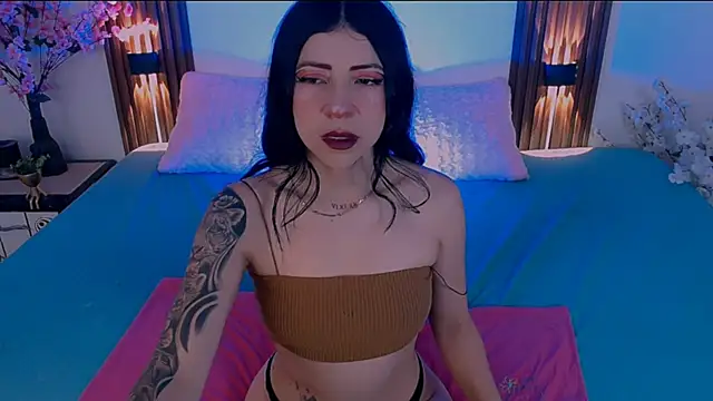 Snapshot of AmyHE chatting on 07/01/26, 10:59 AmyHE online show from 07/01/26, 10:59