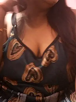 Hot-Anuska online show from 12/04/25, 06:18