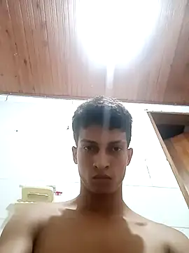 wolf james123 online show from 01/03/25, 04:27