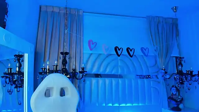 Snapshot of LianSux chatting on 02/16/25, 04:09 LianSux online show from 02/16/25, 04:09