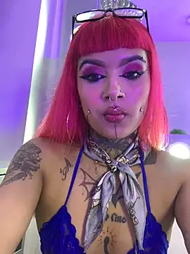 Snapshot of LianSux chatting on 01/04/25, 07:55 LianSux online show from 01/04/25, 07:55