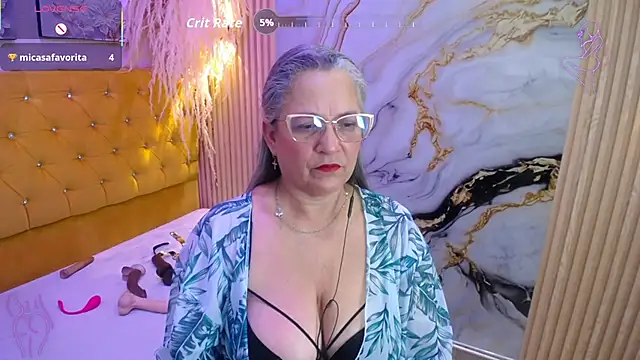 miisevvie  online show from 11/18/25, 02:05