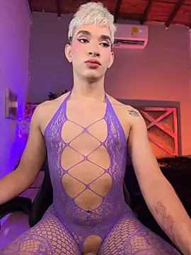 Cherry zayden  online show from 04/26/26, 09:12