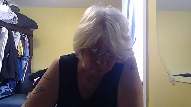 canadiancougar1965 online show from 03/18/26, 03:35