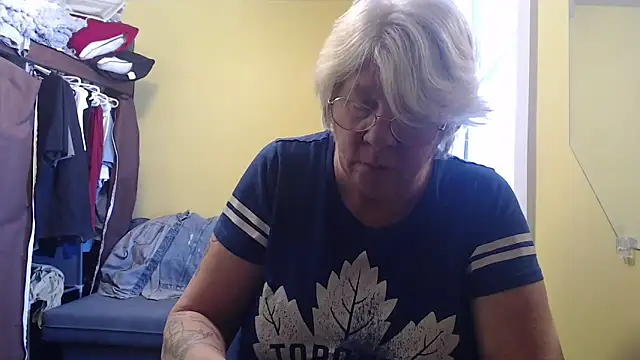 canadiancougar1965 online show from 02/01/26, 05:11