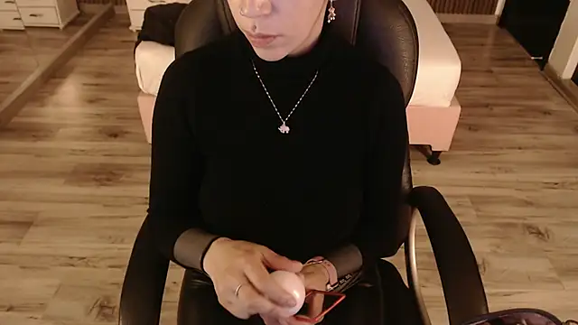 Sam mansson66 online show from 11/13/25, 01:37