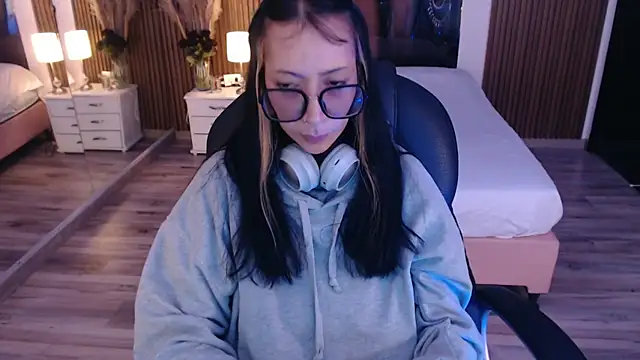 Sam mansson66 online show from 11/05/25, 12:52