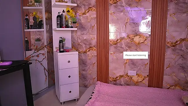 Snapshot of zoey-fox chatting on 02/22/26, 11:06 zoey-fox online show from 02/22/26, 11:06