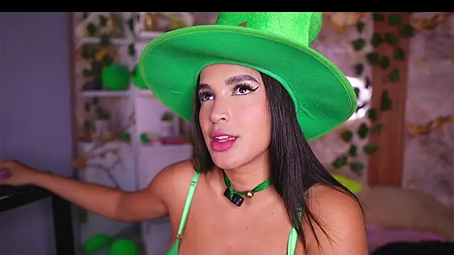 zoey-fox online show from 03/22/26, 11:06